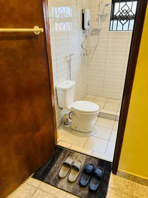 15 Min Walk To Acacia Mall Kampala
